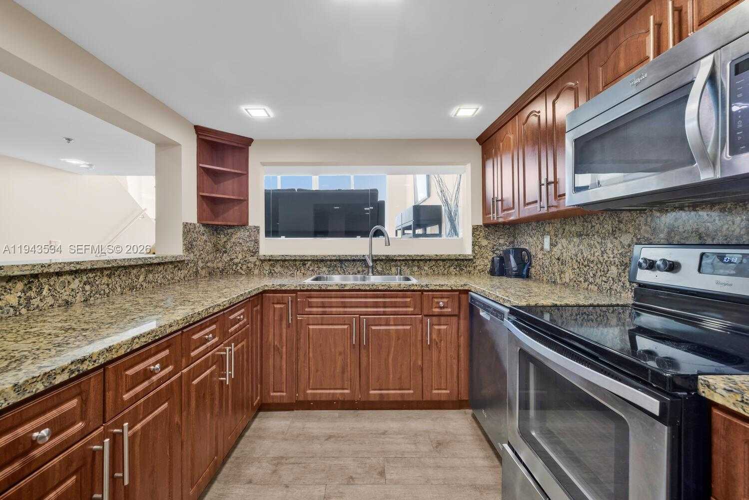 Small Image of 5445 COLLINS AVE #M9 M10 M11 M12, Miami Beach Number 23