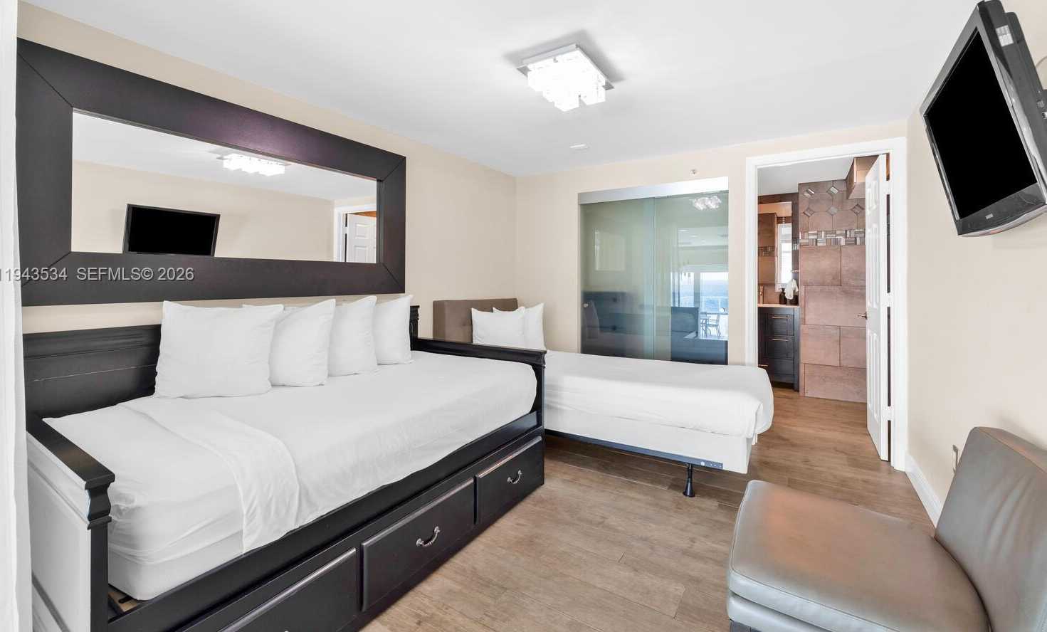 Small Image of 5445 COLLINS AVE #M9 M10 M11 M12, Miami Beach Number 30