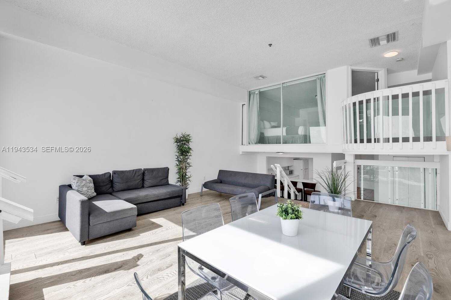 Small Image of 5445 COLLINS AVE #M9 M10 M11 M12, Miami Beach Number 58