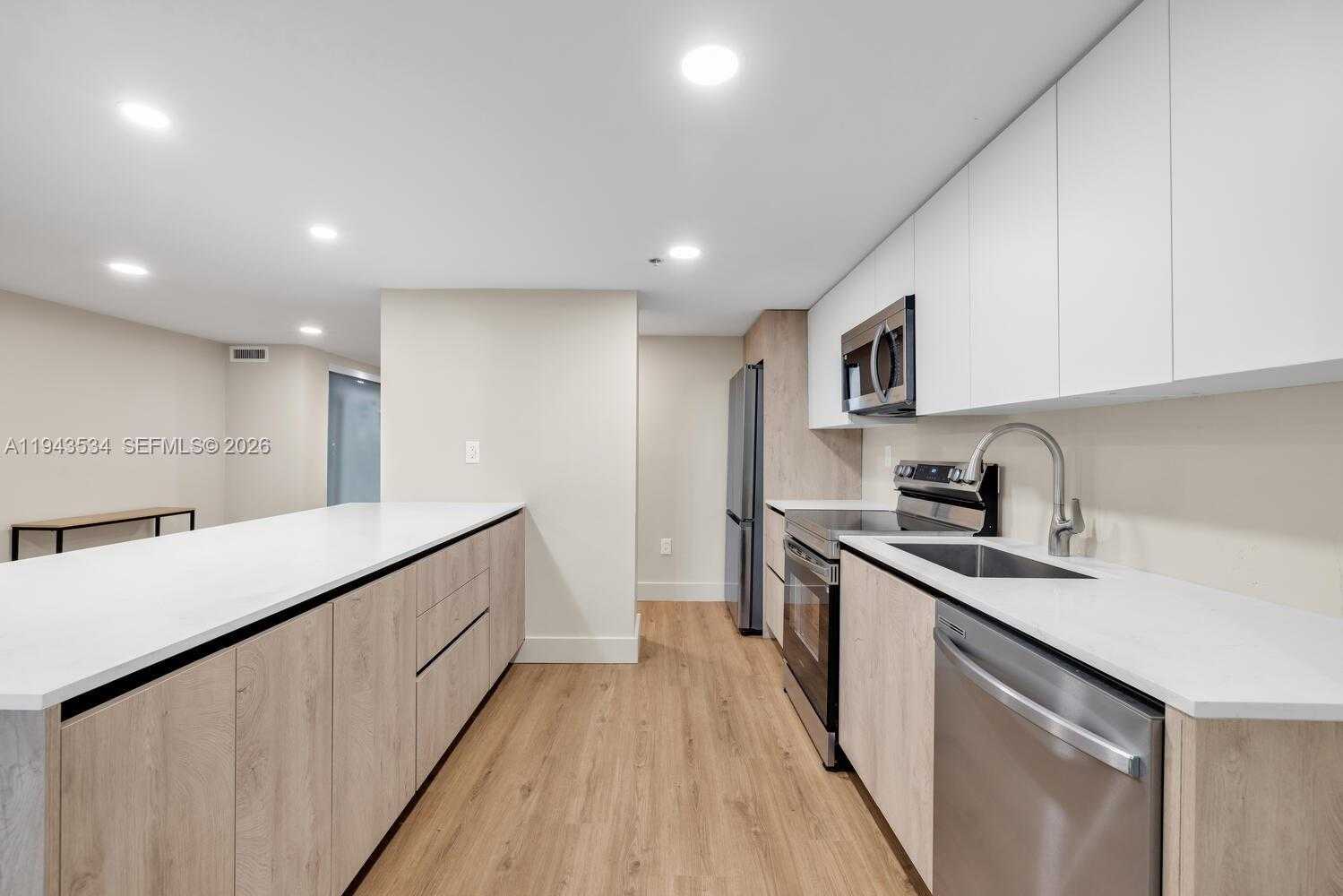 Small Image of 5445 COLLINS AVE #M9 M10 M11 M12, Miami Beach Number 8