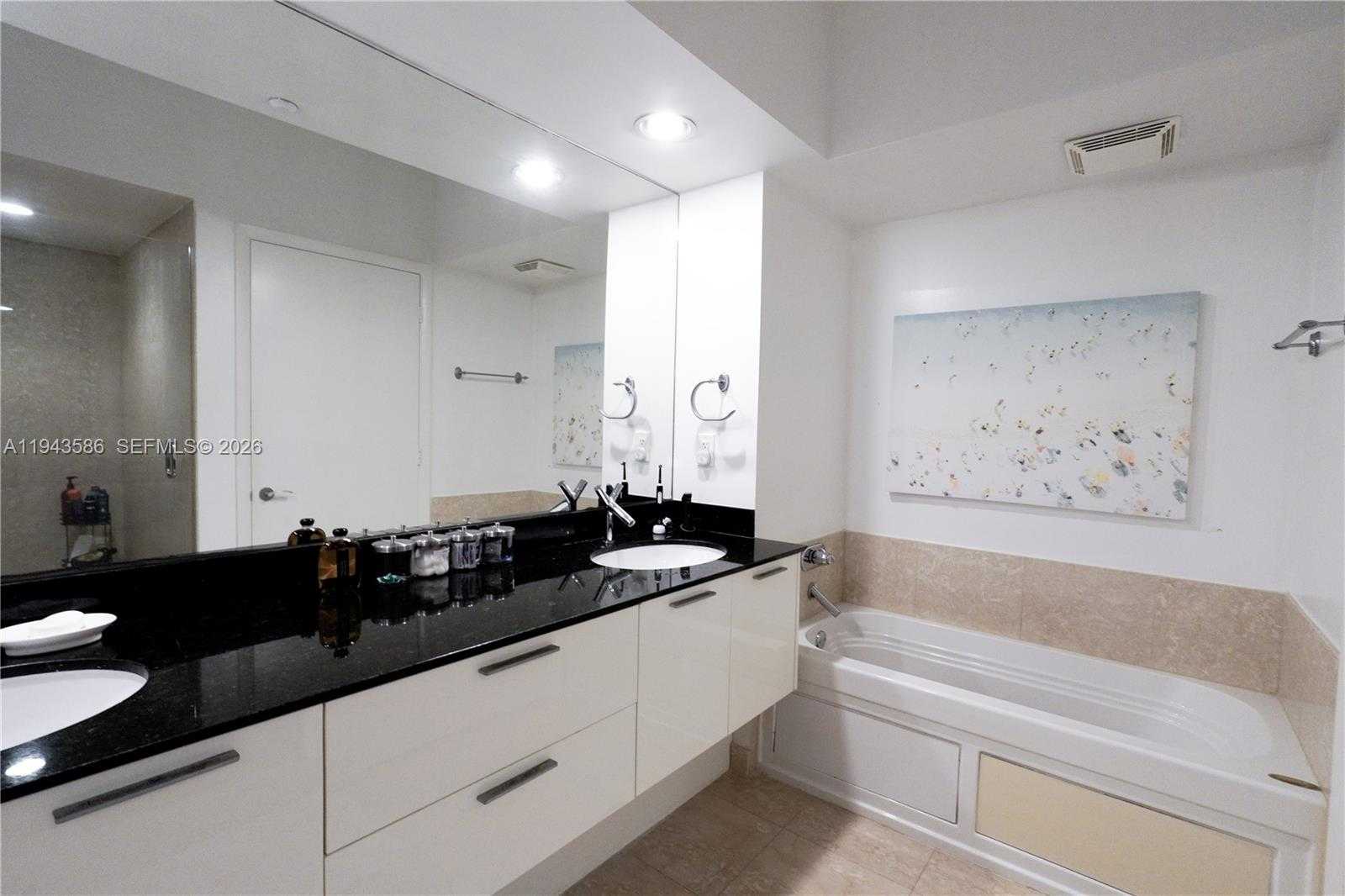 Small Image of 400 ALTON RD #1709, Miami Beach Number 9