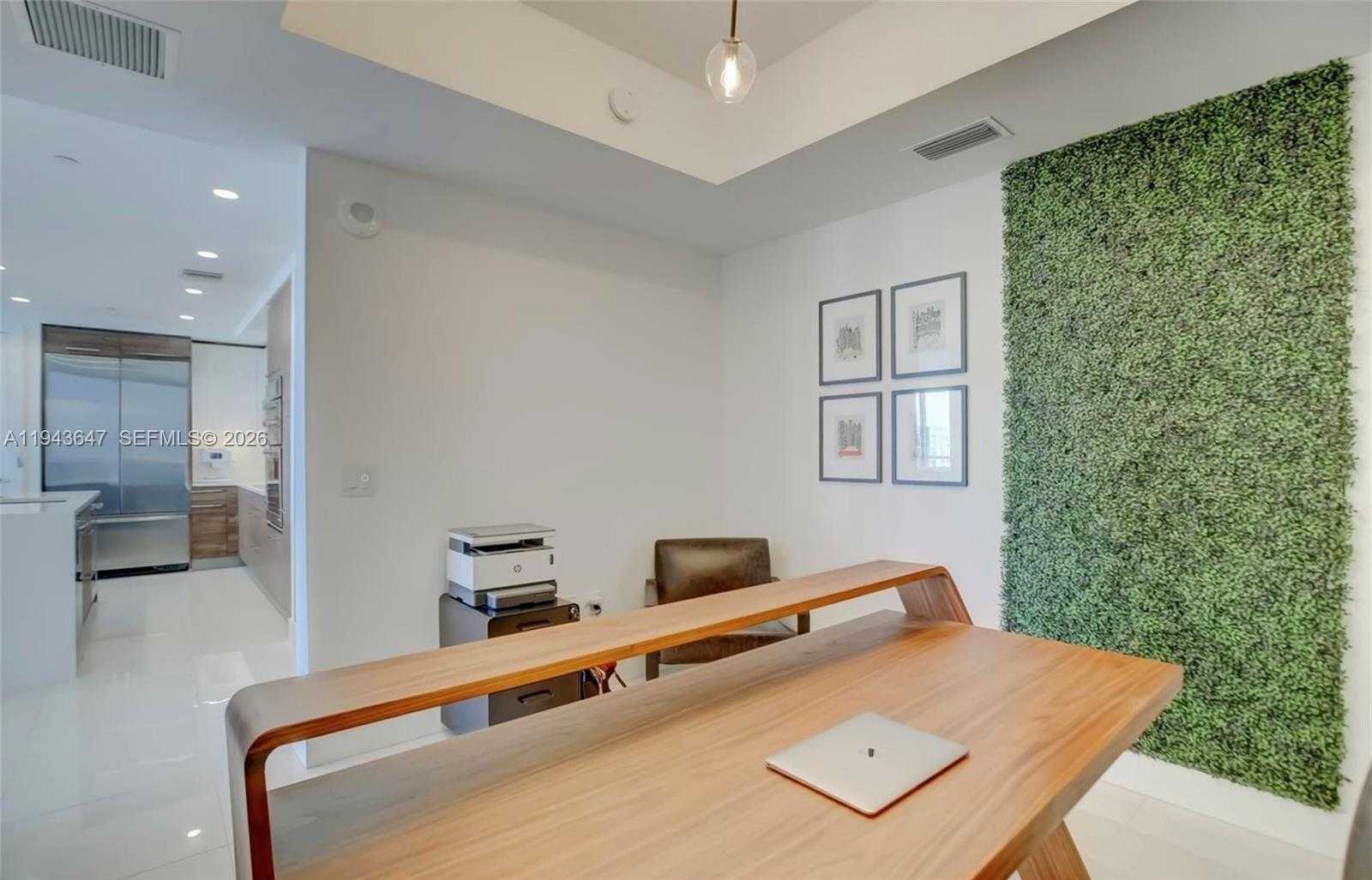 Small Image of 100 EAST LAS OLAS BLVD #2802, Fort Lauderdale Number 7