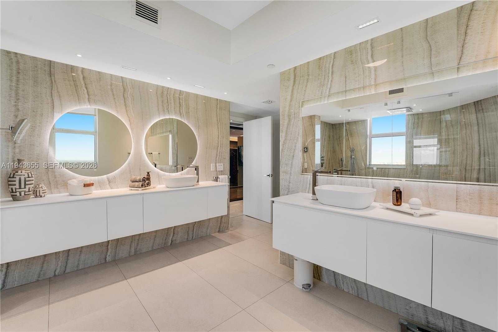 Small Image of 3301 NORTH EAST 183RD ST #3101, Aventura Number 18