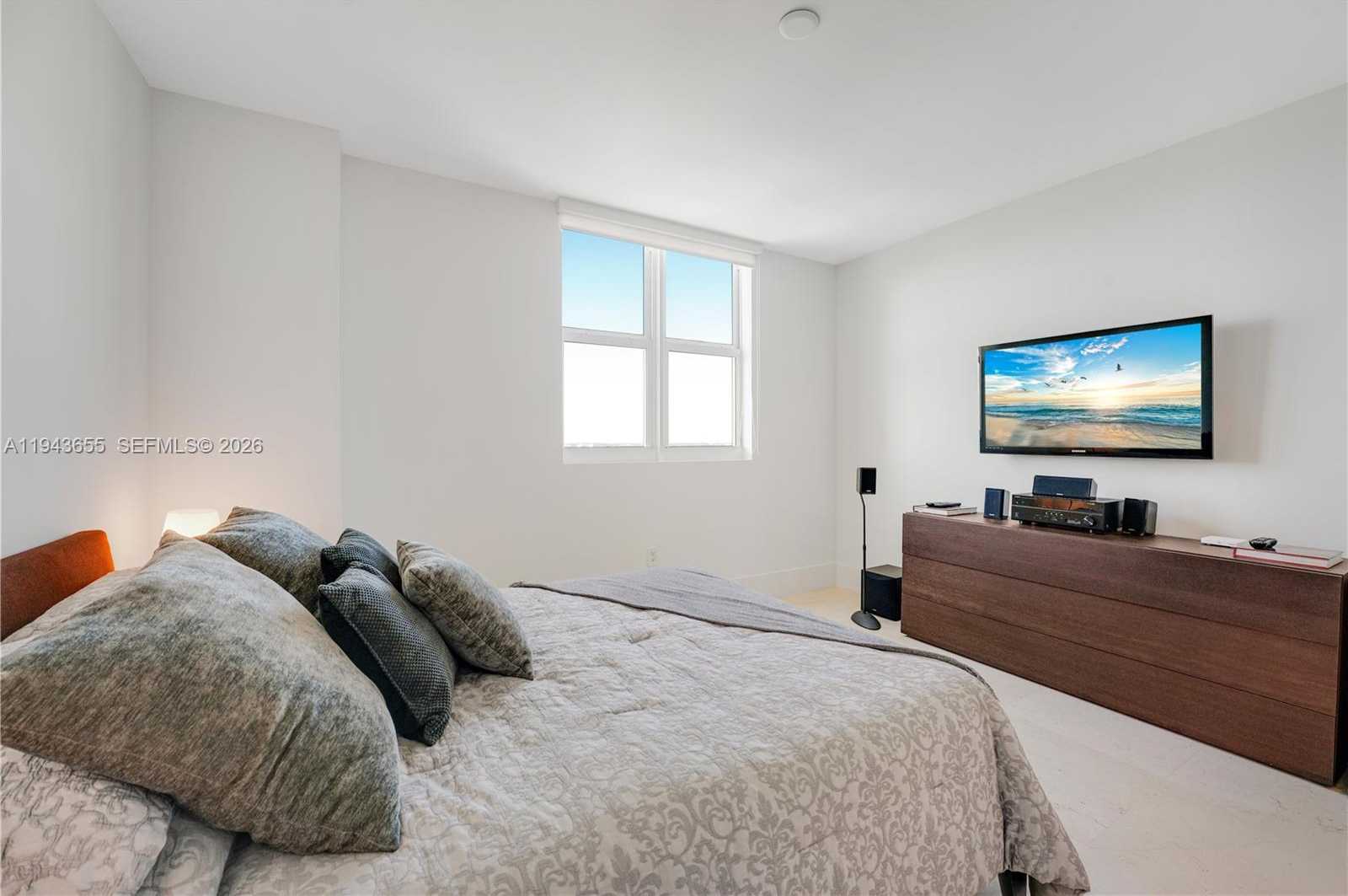 Small Image of 3301 NORTH EAST 183RD ST #3101, Aventura Number 25