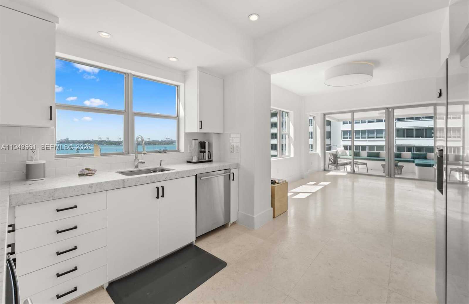 Small Image of 16 ISLAND AVE #7D, Miami Beach Number 10