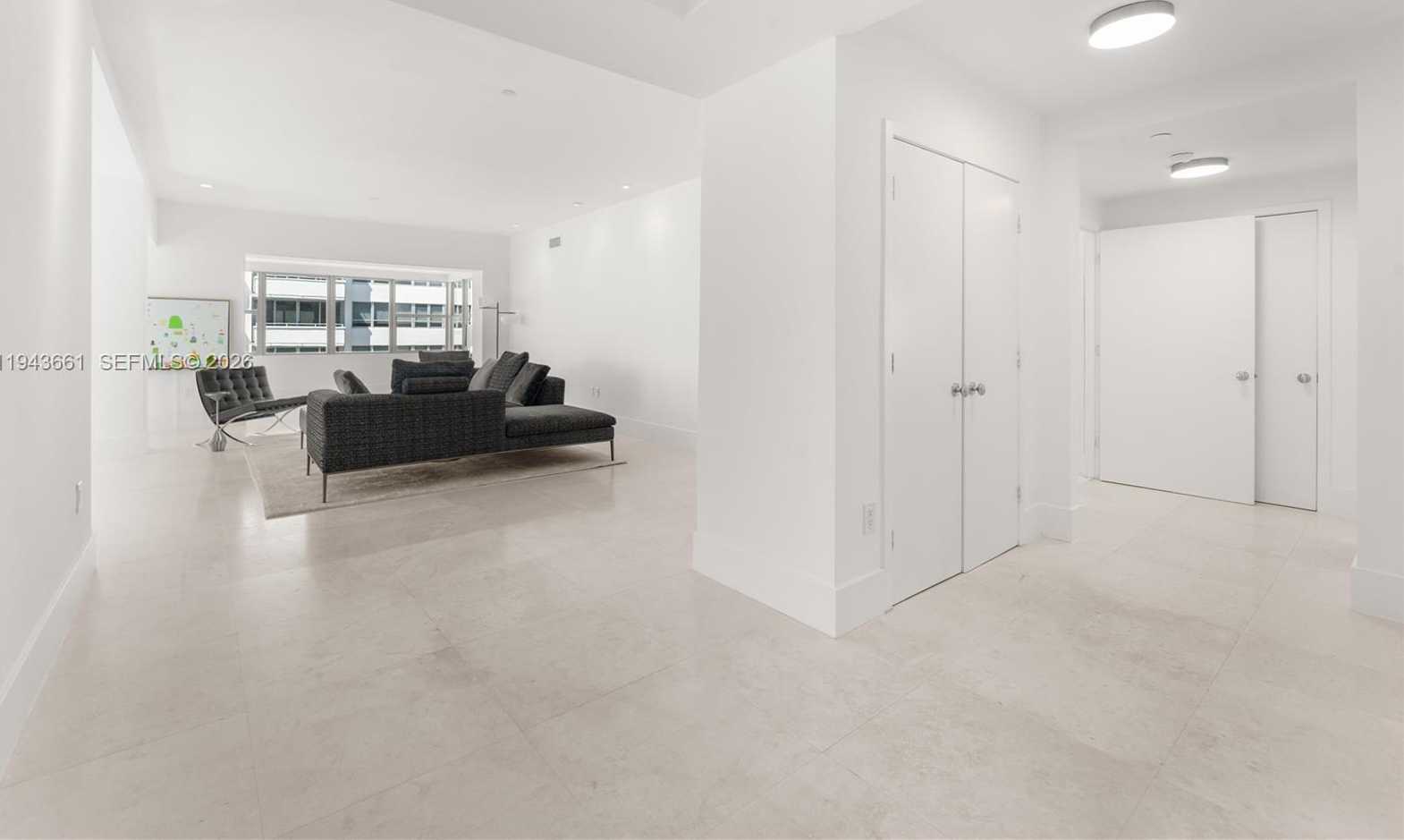 Small Image of 16 ISLAND AVE #7D, Miami Beach Number 2