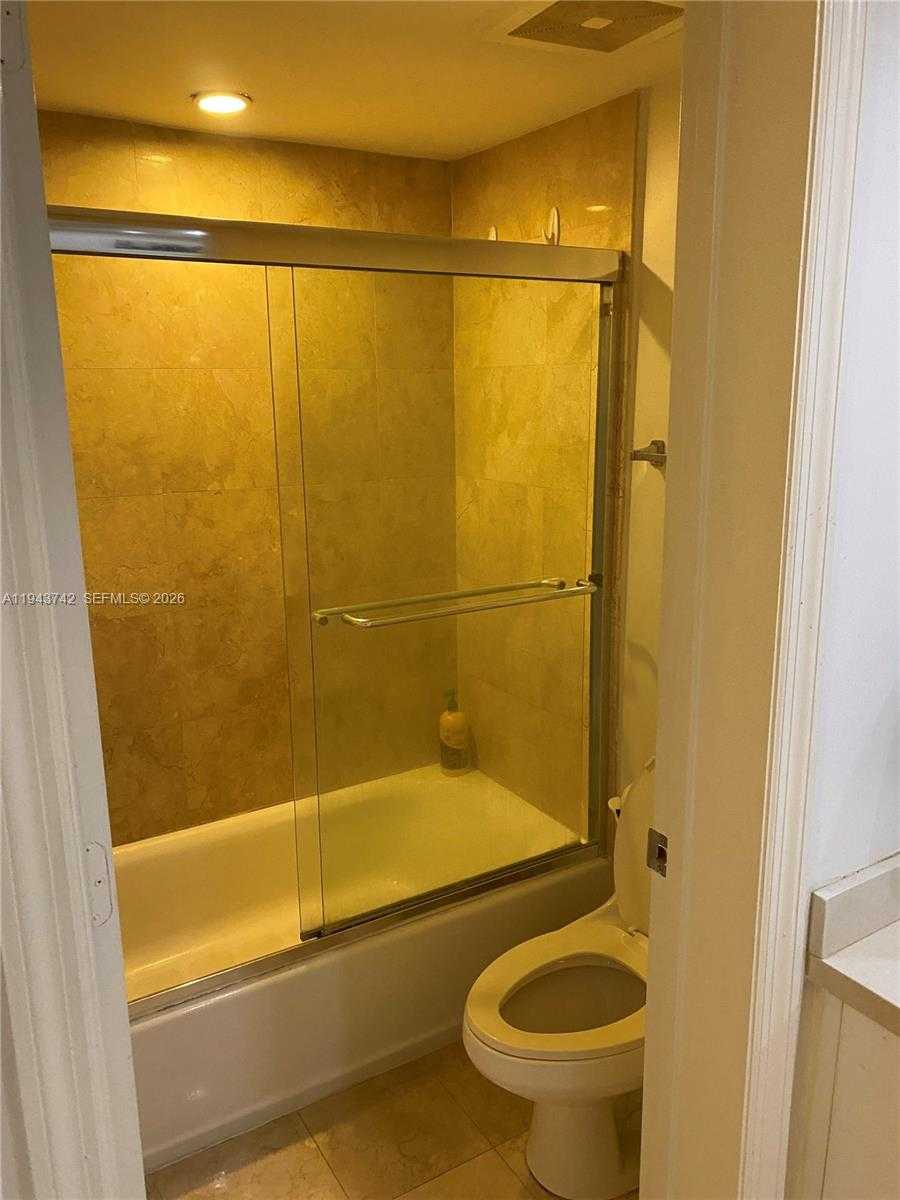 Small Image of 6917 COLLINS AVE #426, Miami Beach Number 7