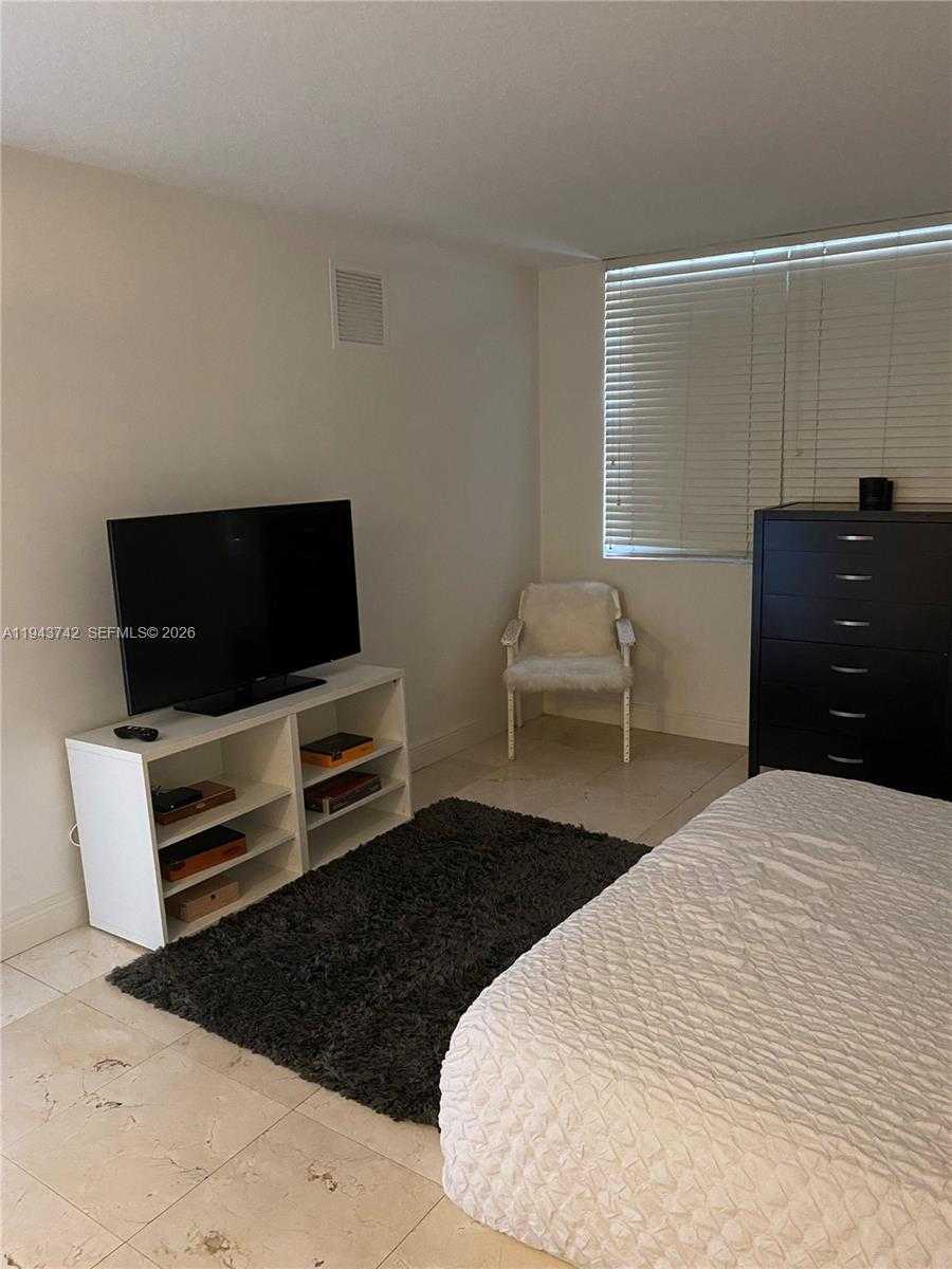 Small Image of 6917 COLLINS AVE #426, Miami Beach Number 8