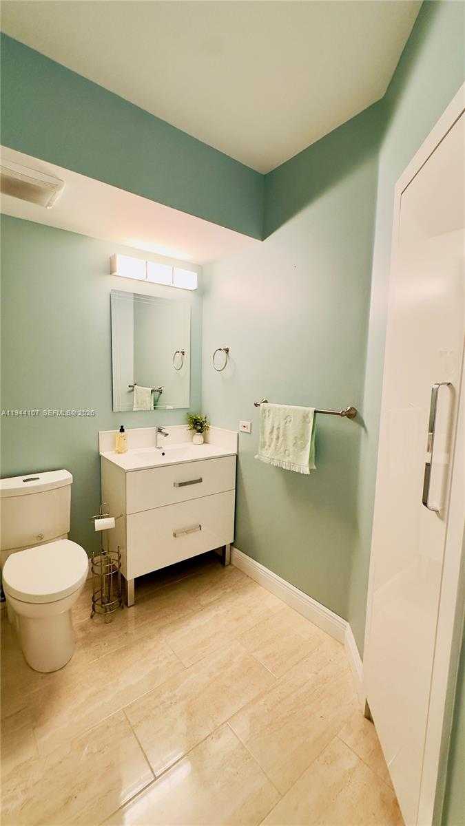 Small Image of 17125 NORTH BAY RD #3311, Sunny Isles Beach Number 16