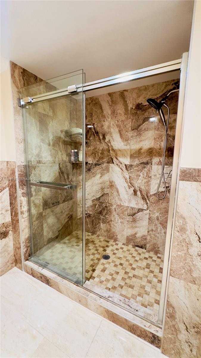 Small Image of 17125 NORTH BAY RD #3311, Sunny Isles Beach Number 30