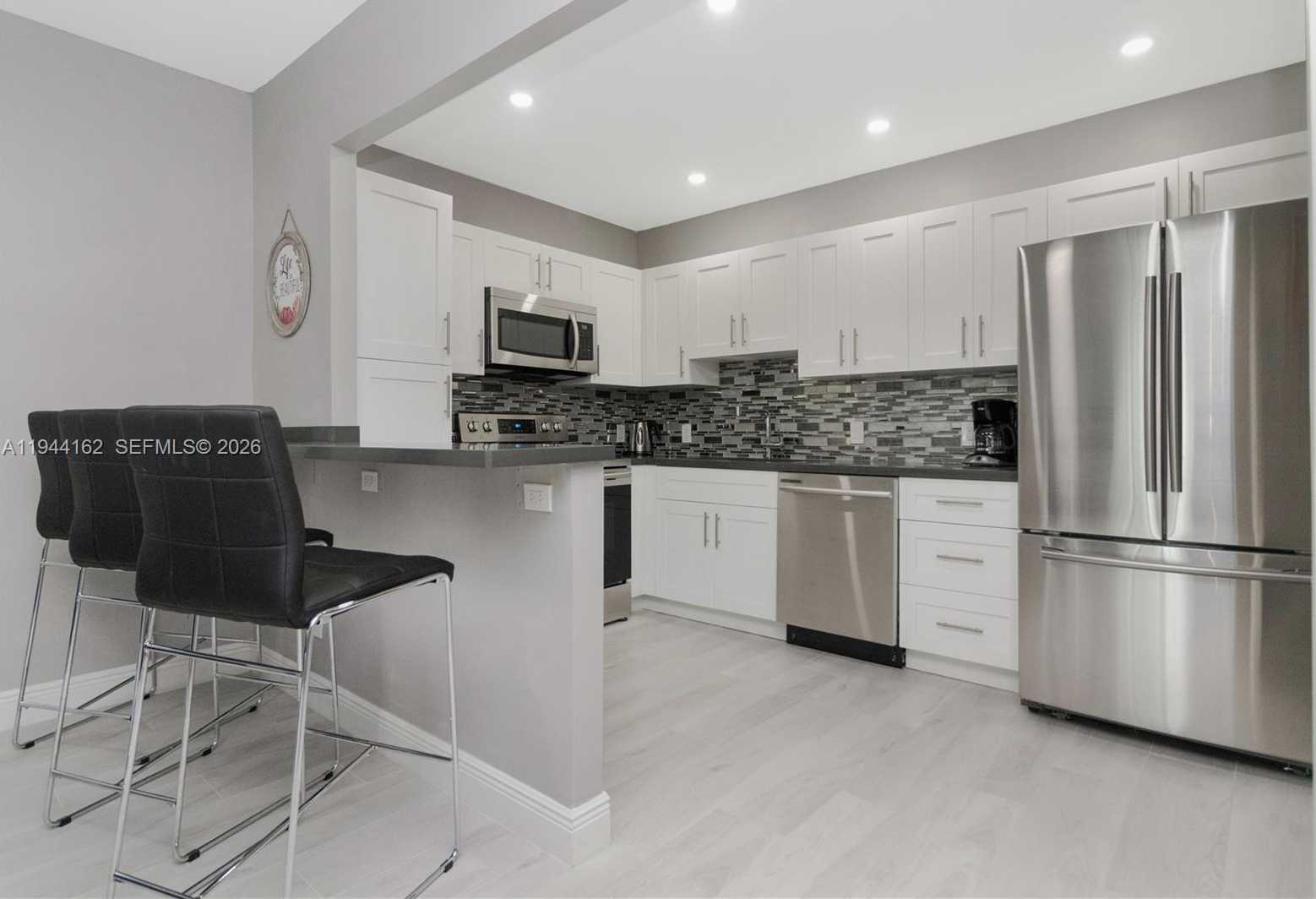 Small Image of 19370 COLLINS AVE #227, Sunny Isles Beach Number 3