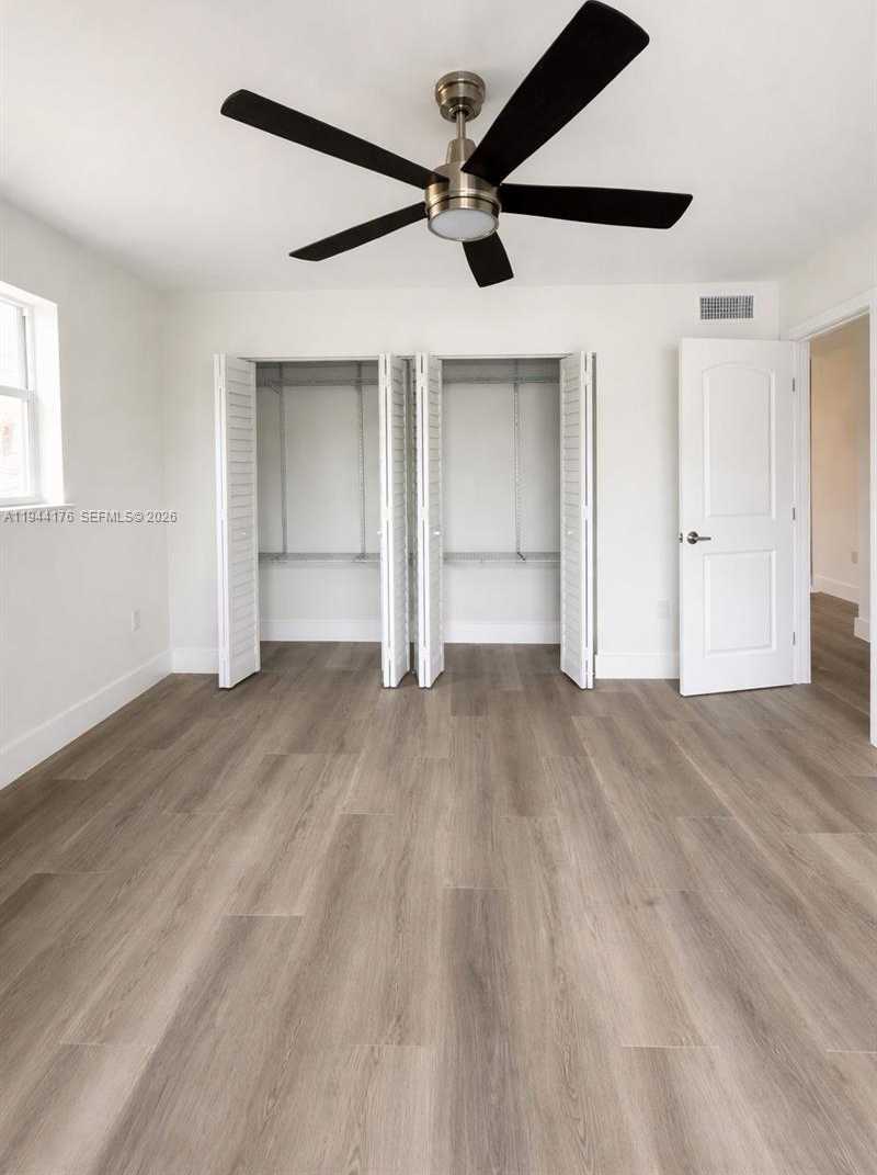 Small Image of 363 WASHINGTON AVE #35, Miami Beach Number 11