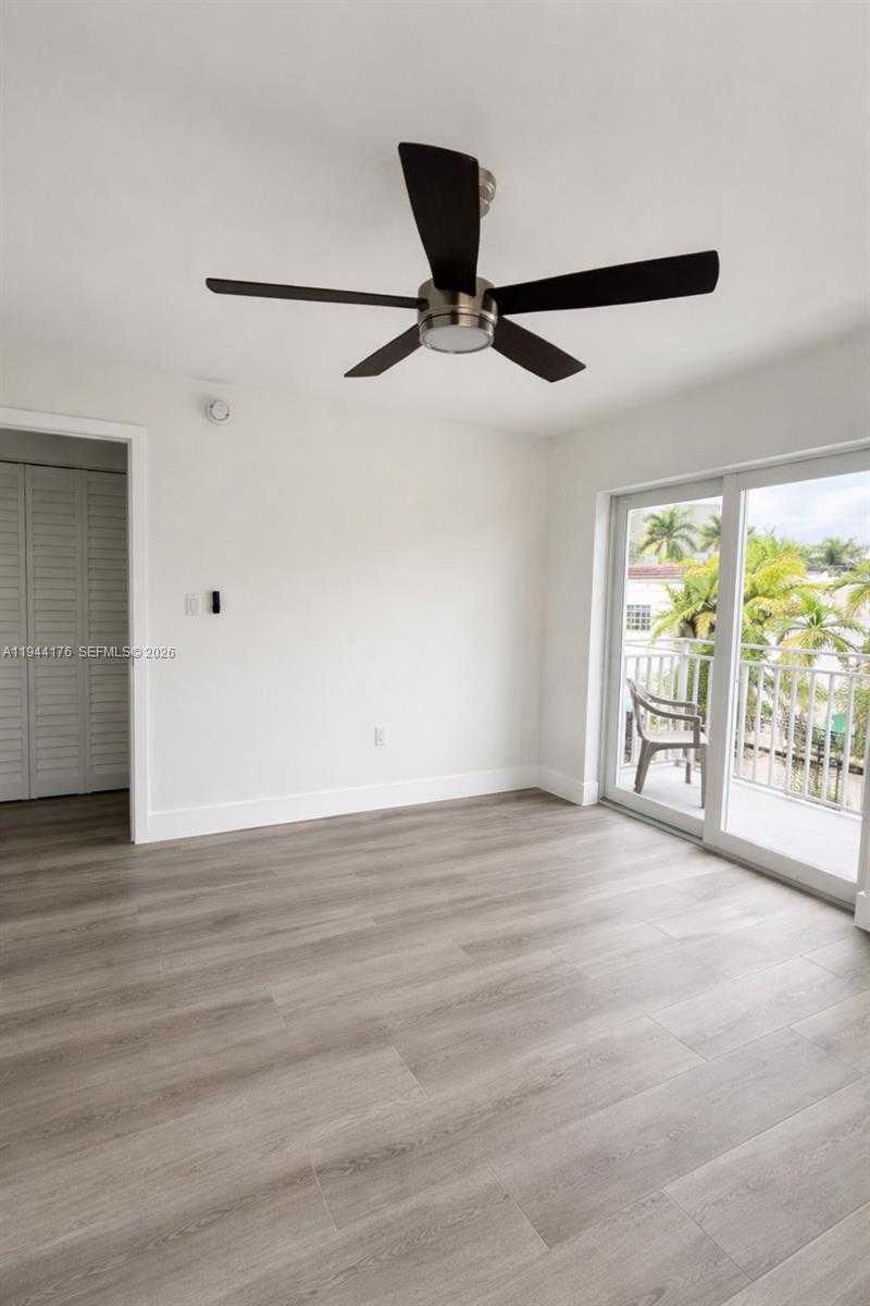 Small Image of 363 WASHINGTON AVE #35, Miami Beach Number 3