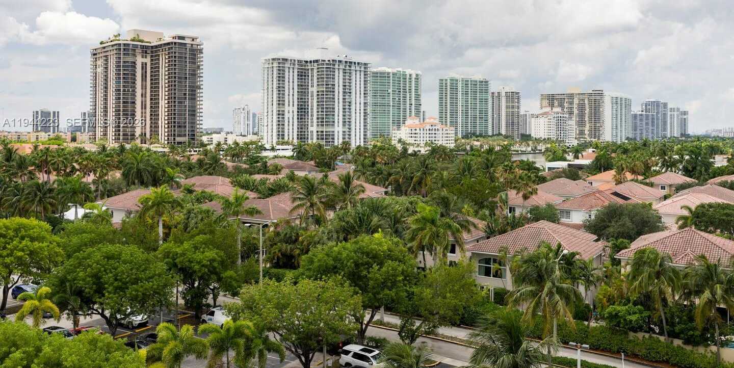 Small Image of 19370 COLLINS AVE #716, Sunny Isles Beach Number 27