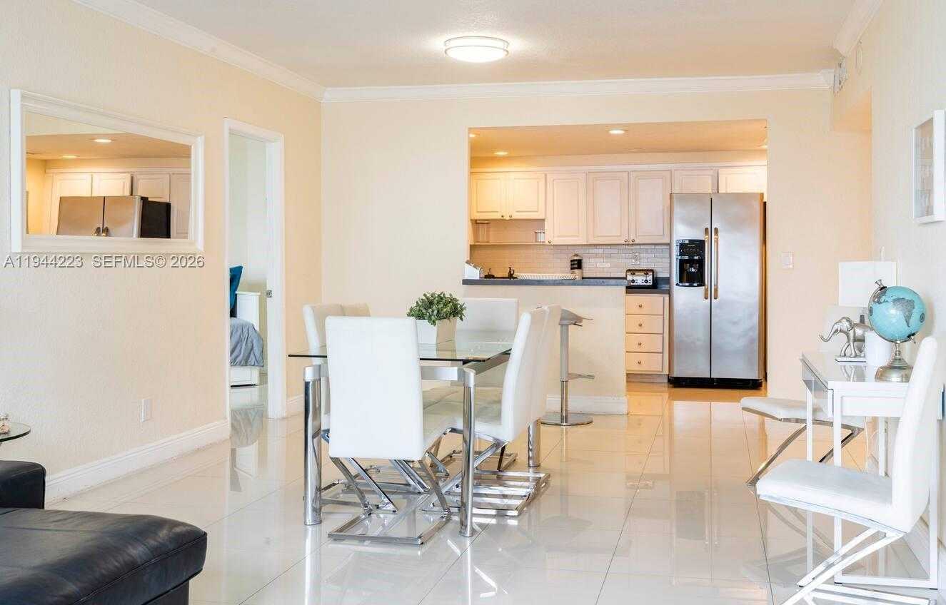 Small Image of 19370 COLLINS AVE #716, Sunny Isles Beach Number 4