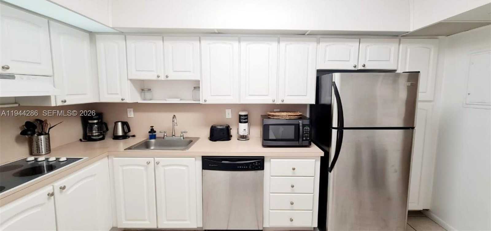 Small Image of 19370 COLLINS AVE #207, Sunny Isles Beach Number 4