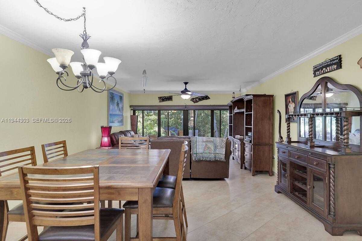 Small Image of 87200 OVERSEAS HWY #M2, Plantation Key Number 12