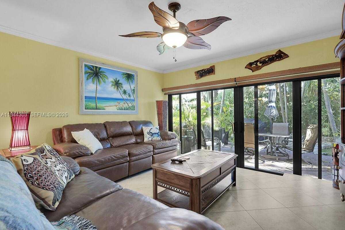 Small Image of 87200 OVERSEAS HWY #M2, Plantation Key Number 14