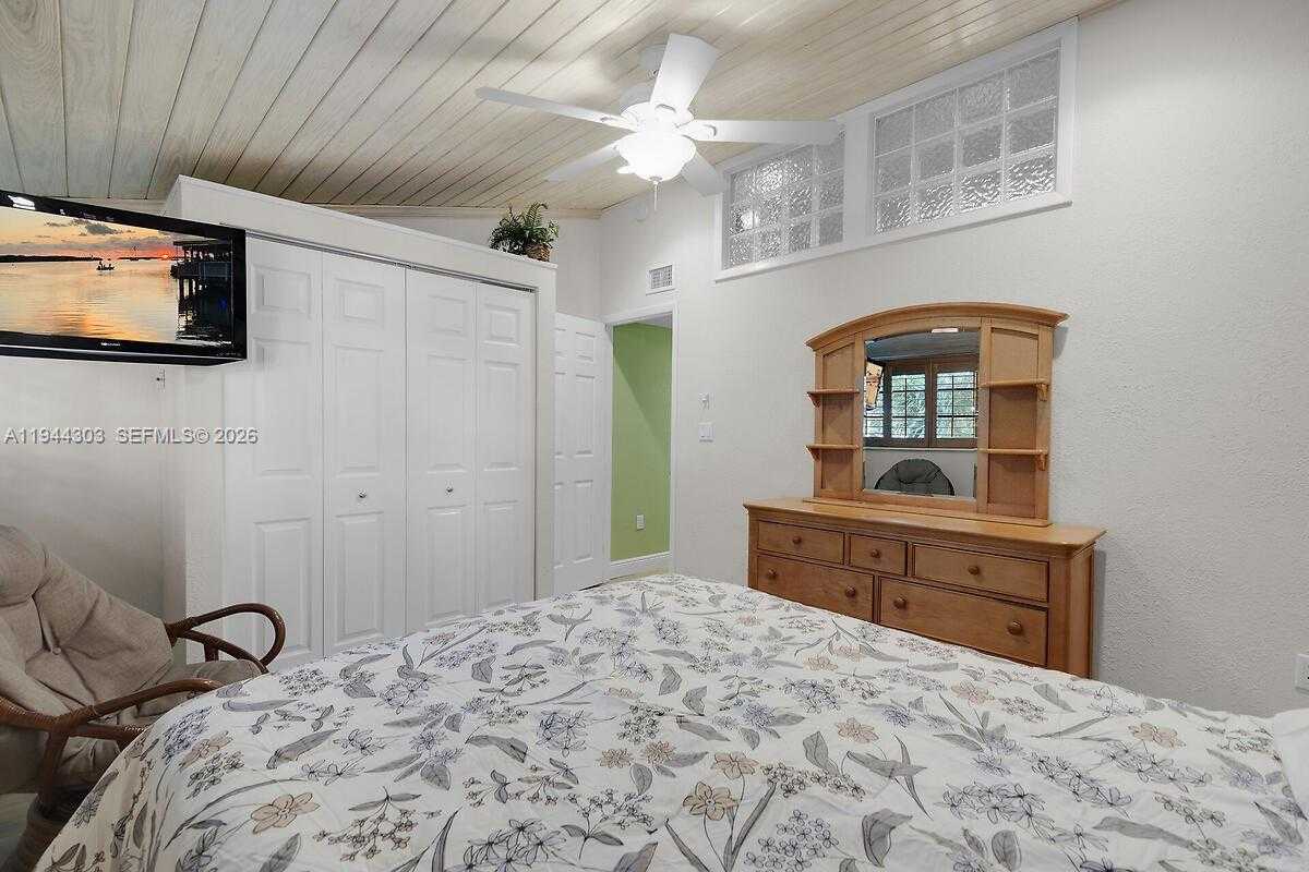 Small Image of 87200 OVERSEAS HWY #M2, Plantation Key Number 19