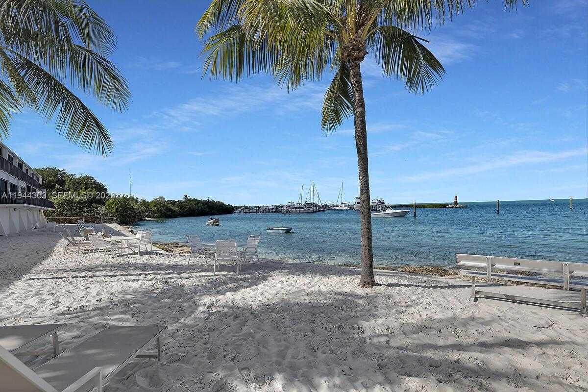 Small Image of 87200 OVERSEAS HWY #M2, Plantation Key Number 29