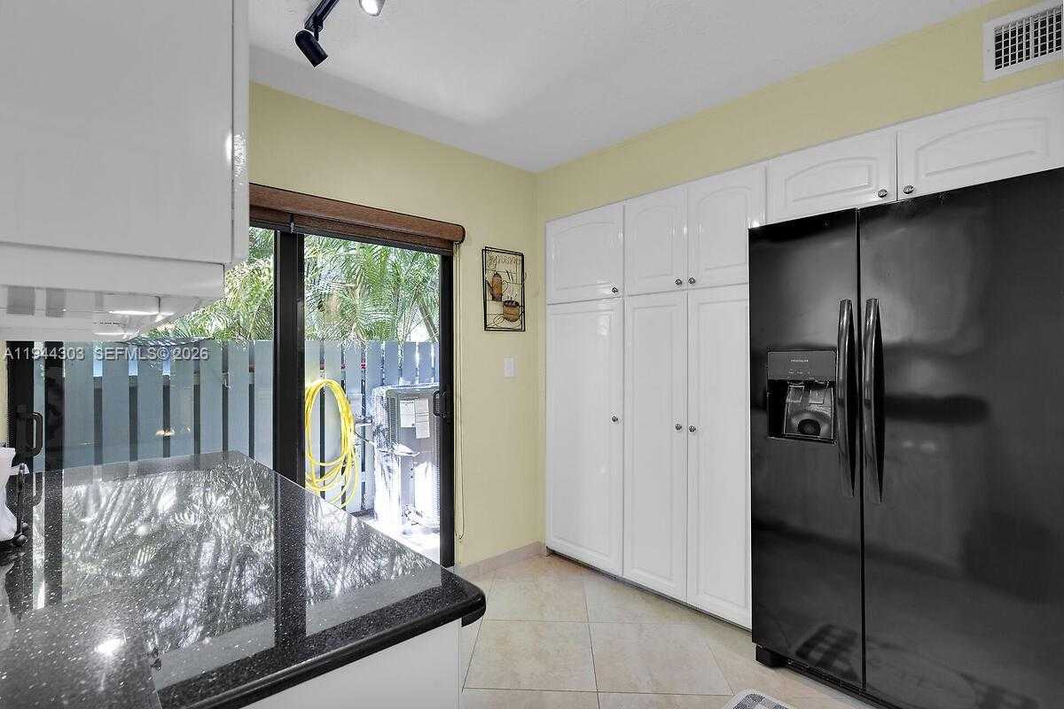 Small Image of 87200 OVERSEAS HWY #M2, Plantation Key Number 3