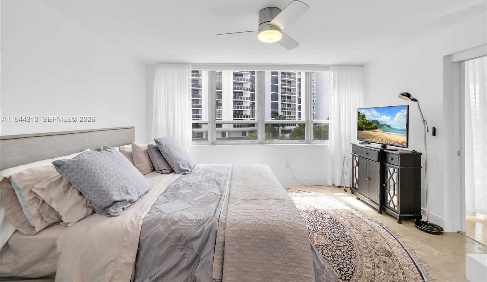 Small Image of 11 ISLAND AVE #411, Miami Beach Number 15