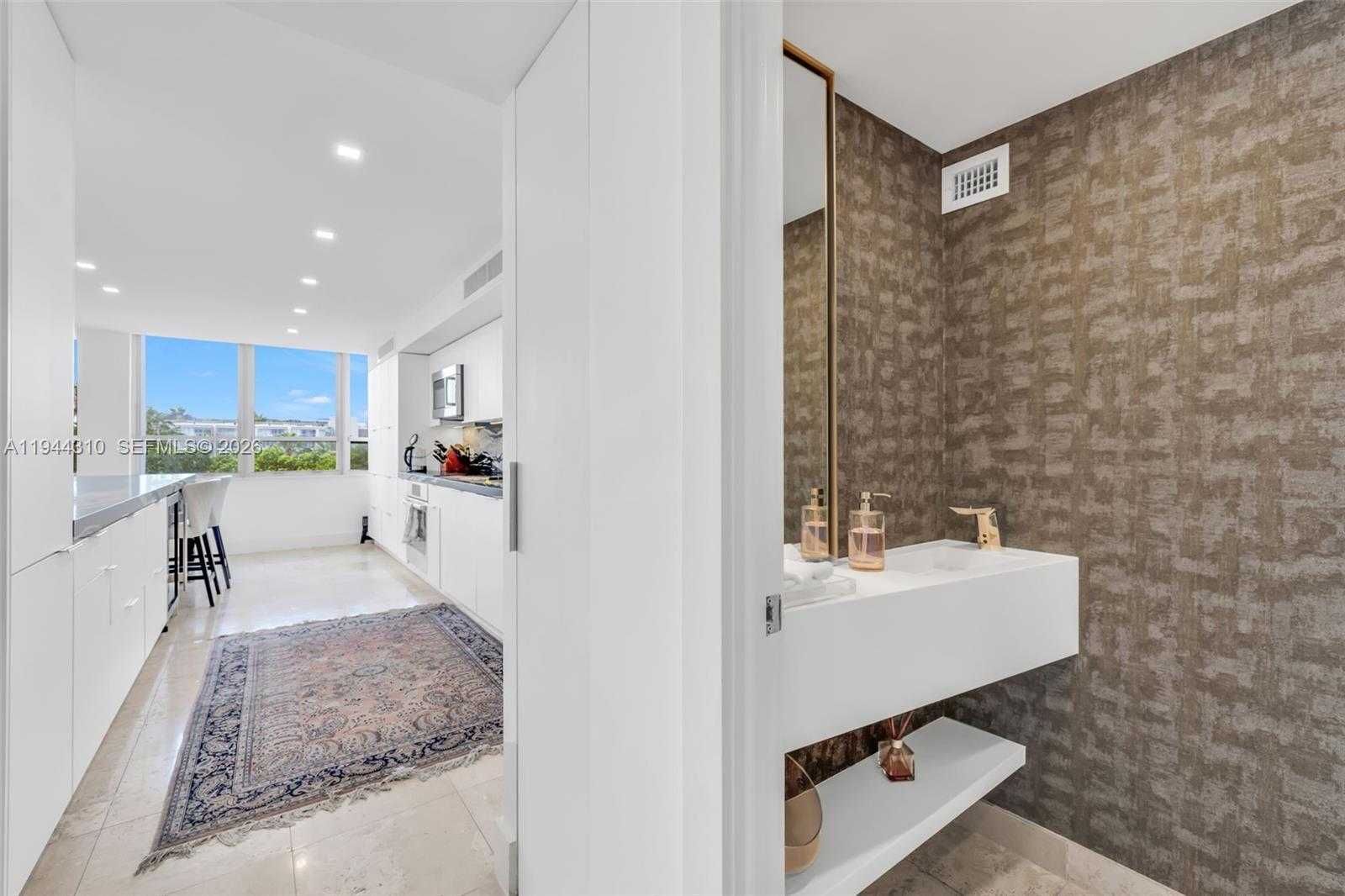 Small Image of 11 ISLAND AVE #411, Miami Beach Number 23