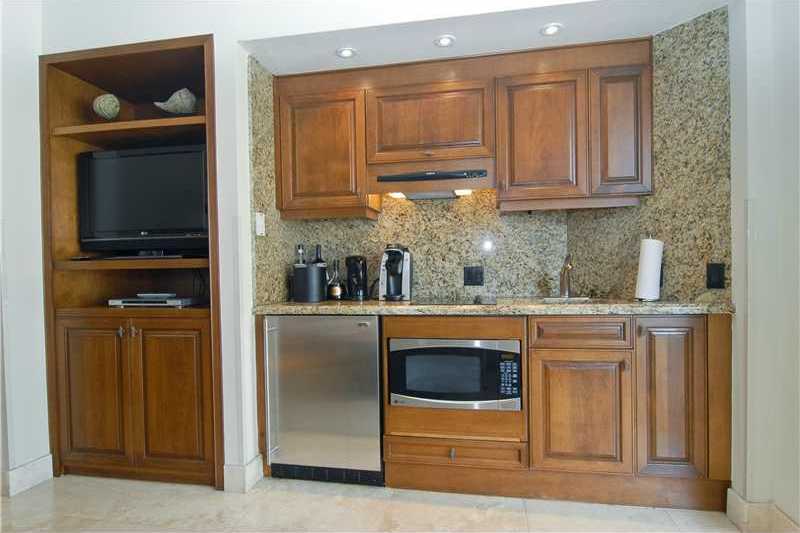 Small Image of 15521 FISHER ISLAND DR #15521, Fisher Island Number 4