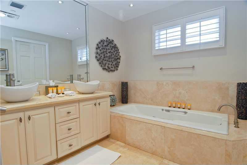 Small Image of 15521 FISHER ISLAND DR #15521, Fisher Island Number 7
