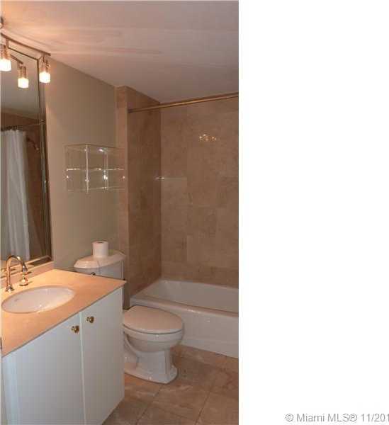 Small Image of 19333 Collins Ave, Sunny Isles Beach, FL 33160, USA Number 12