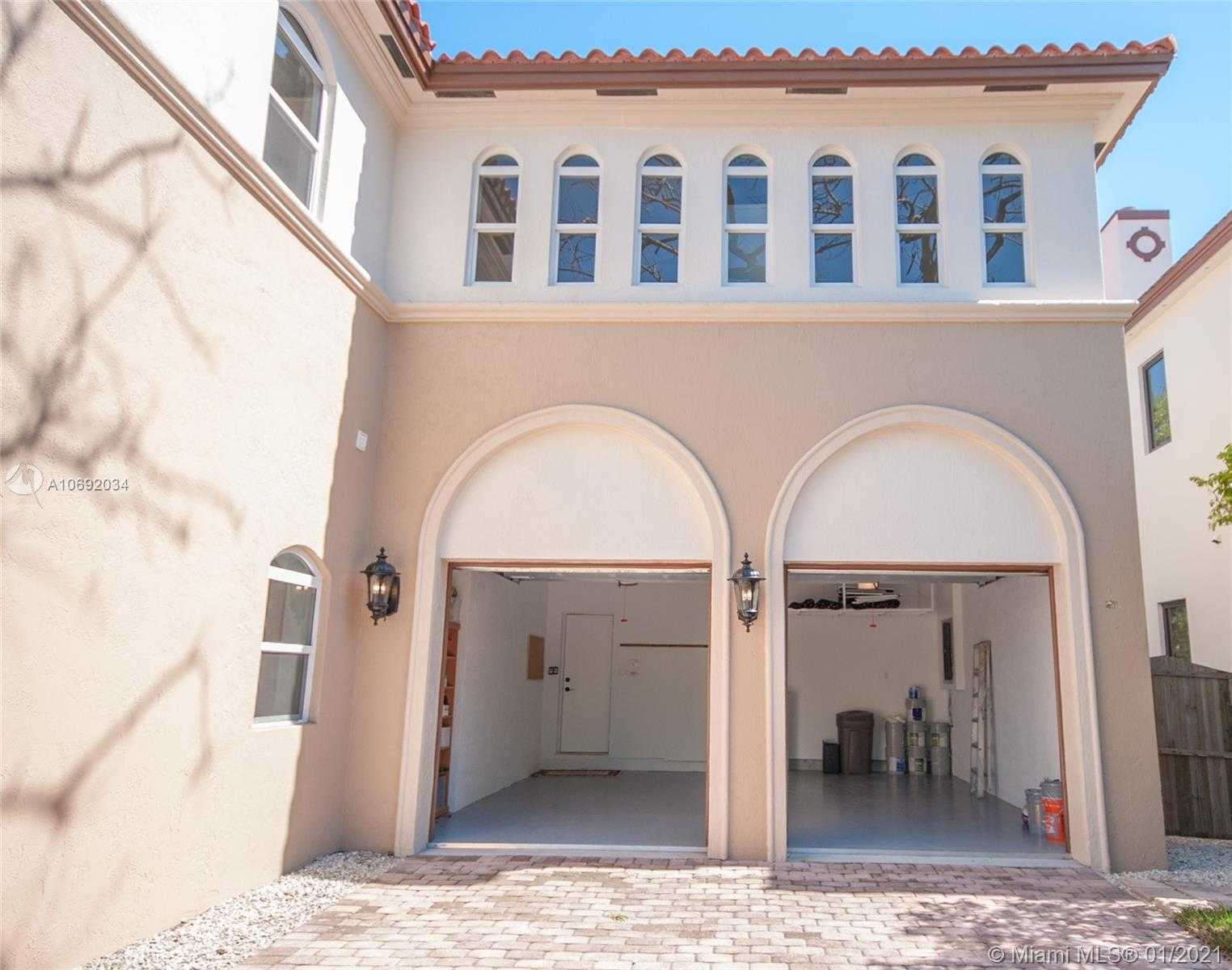 Small Image of 1650 Micanopy Ave, Miami, FL 33133, USA Number 19