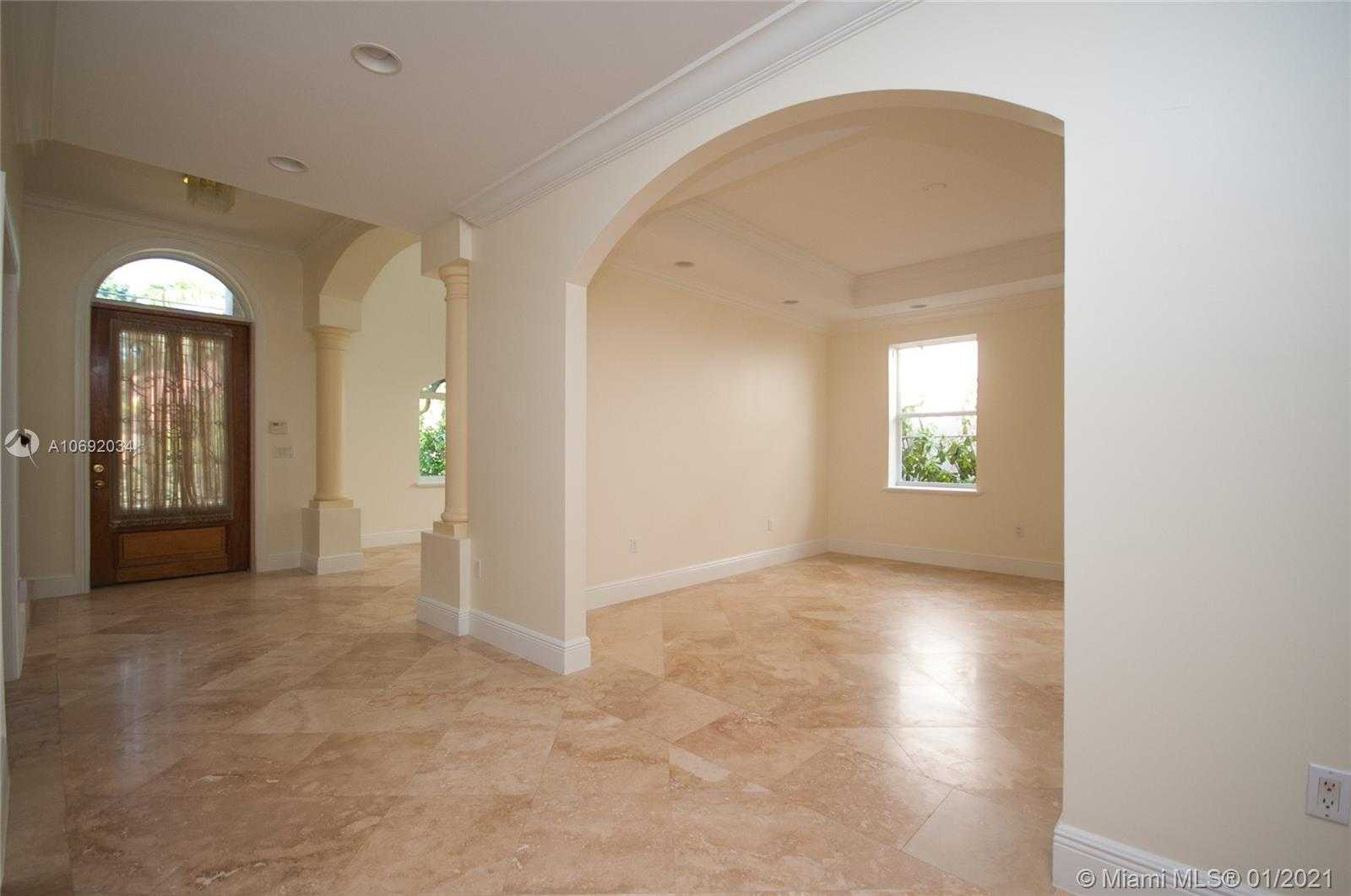 Small Image of 1650 Micanopy Ave, Miami, FL 33133, USA Number 25