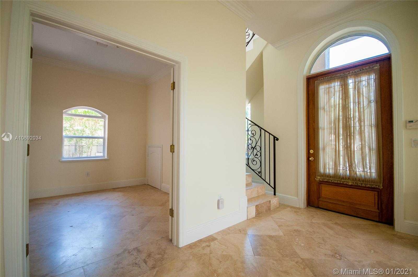Small Image of 1650 Micanopy Ave, Miami, FL 33133, USA Number 27