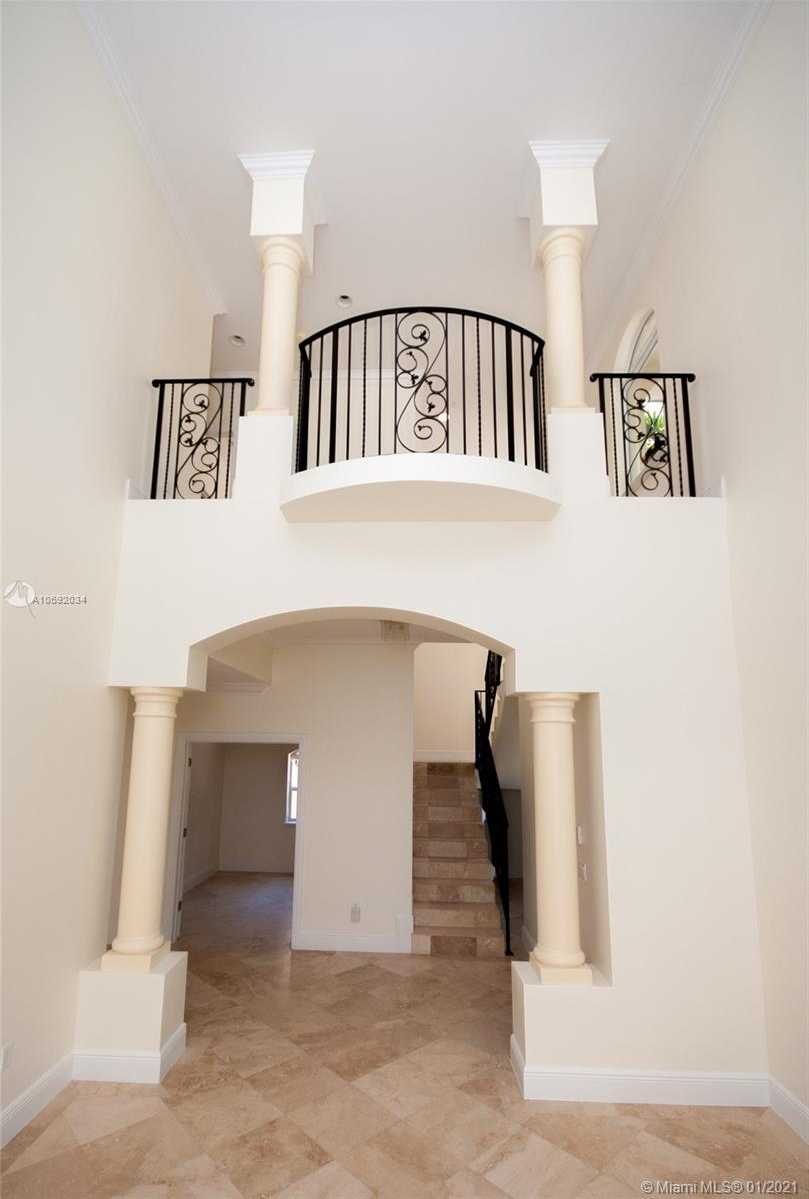 Small Image of 1650 Micanopy Ave, Miami, FL 33133, USA Number 29