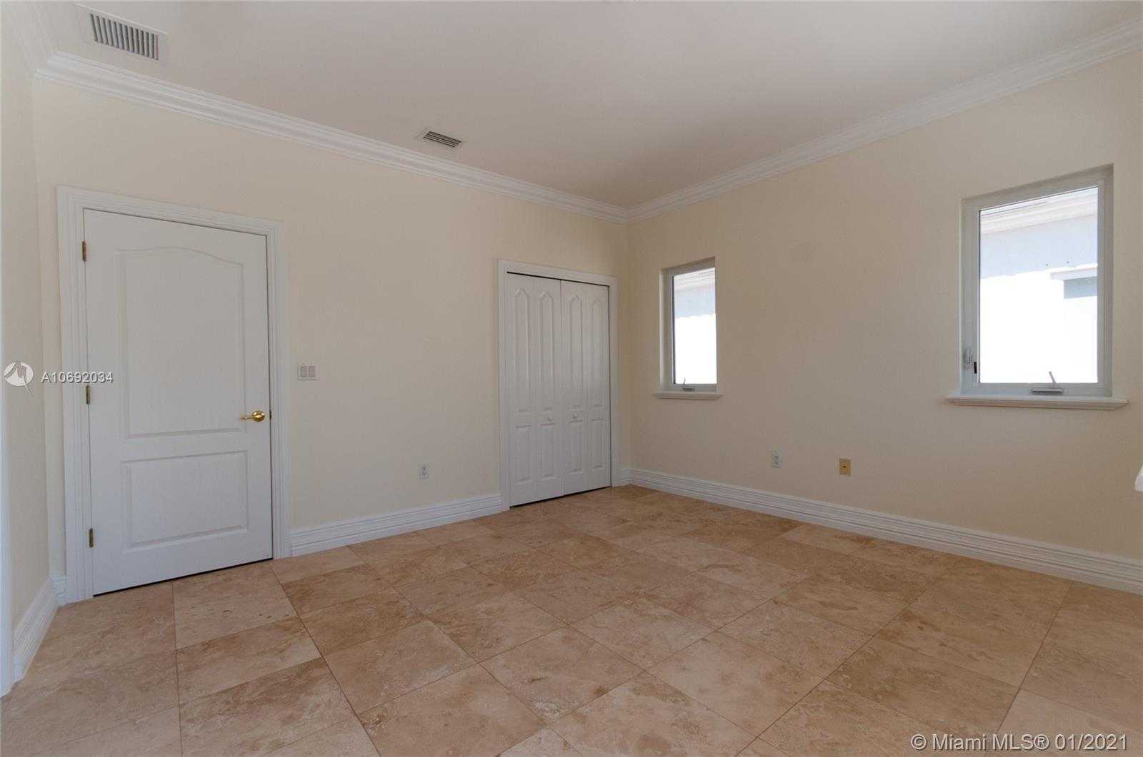 Small Image of 1650 Micanopy Ave, Miami, FL 33133, USA Number 49
