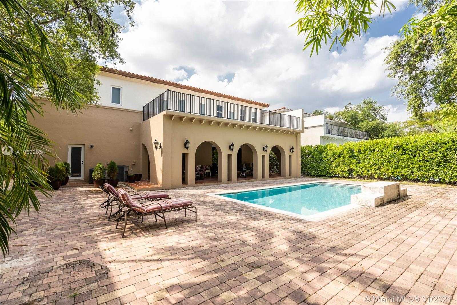 Small Image of 1650 Micanopy Ave, Miami, FL 33133, USA Number 5