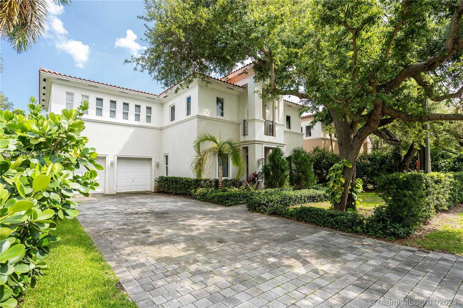 Small Image of 1650 Micanopy Ave, Miami, FL 33133, USA Number 9