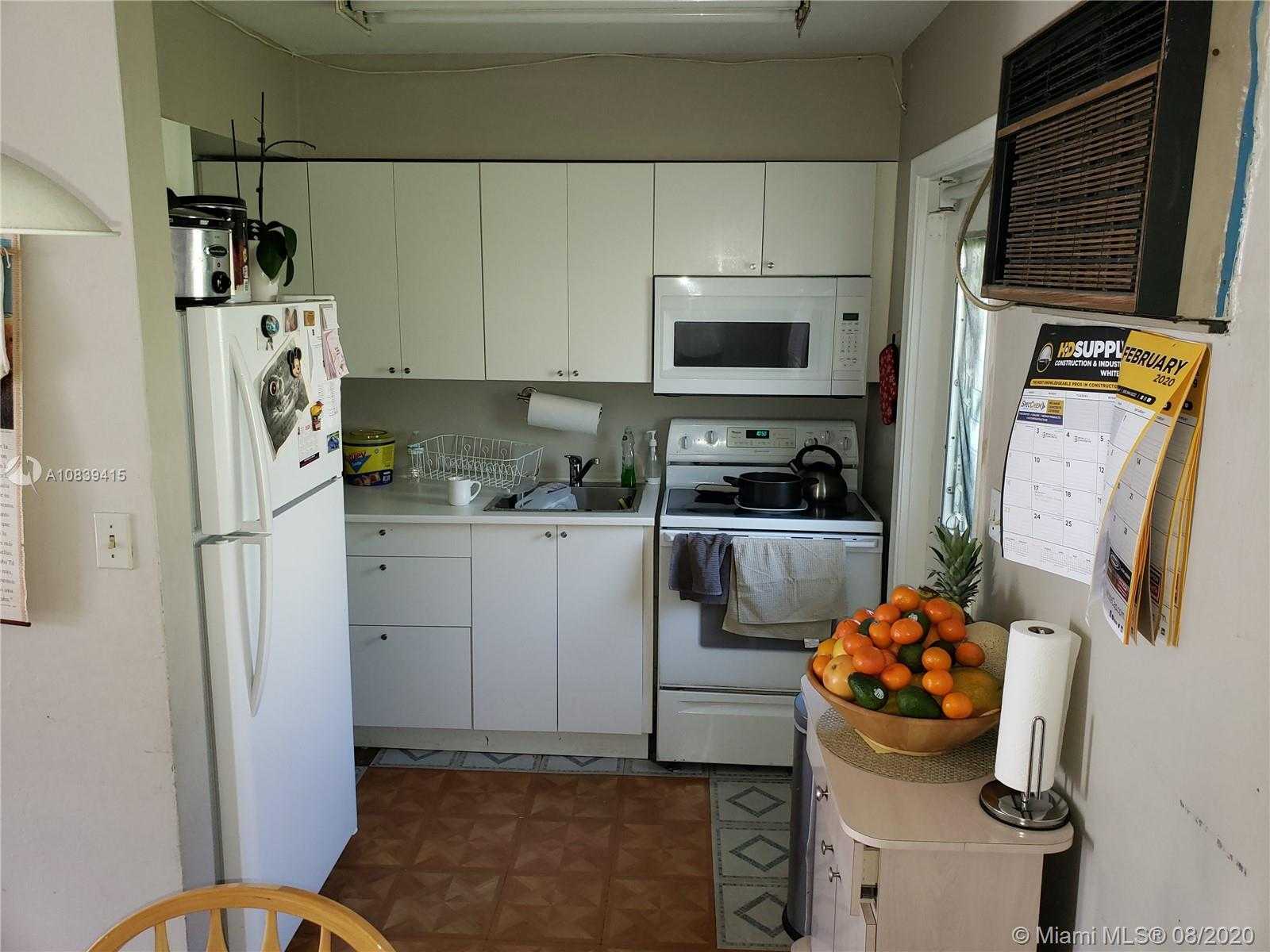 Small Image of 2247 TAYLOR ST #8, Hollywood Number 11