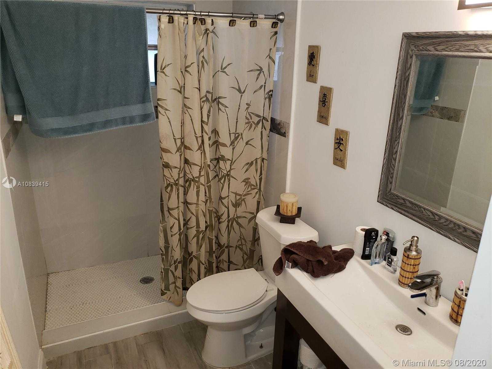Small Image of 2247 TAYLOR ST #8, Hollywood Number 12