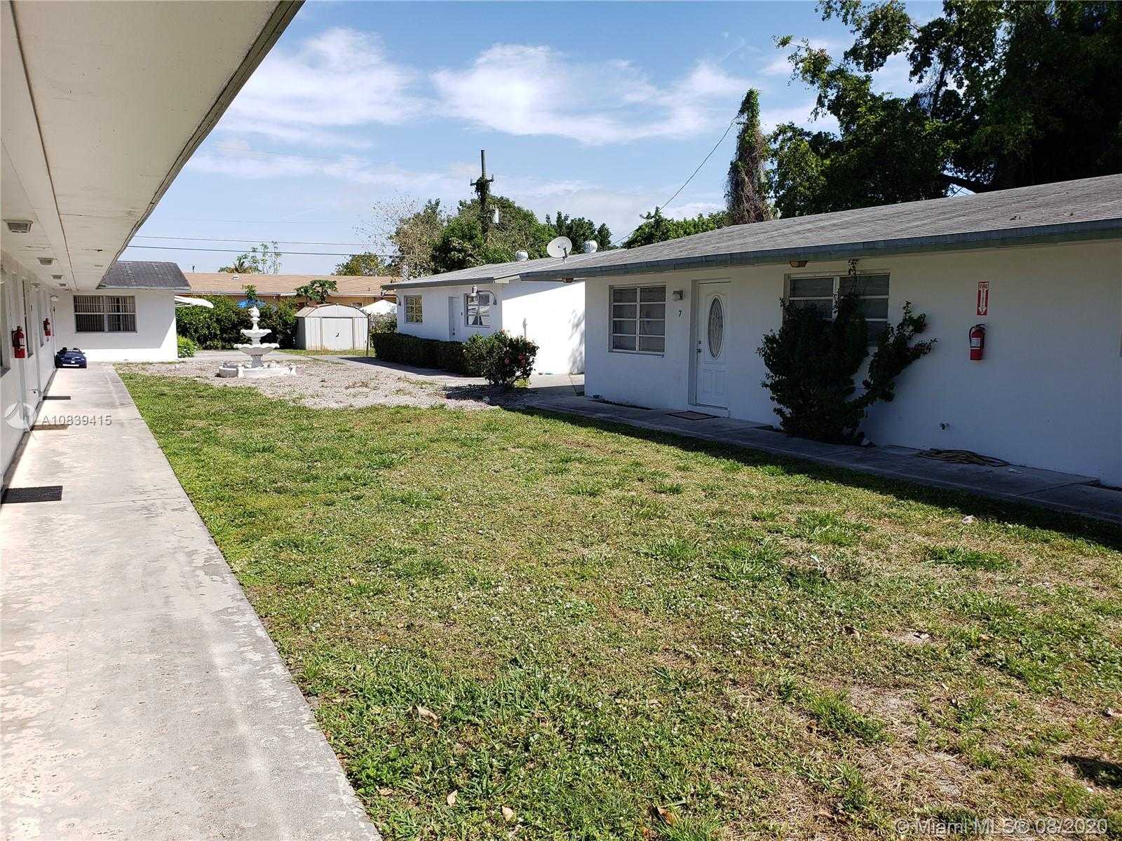 Small Image of 2247 TAYLOR ST #8, Hollywood Number 13
