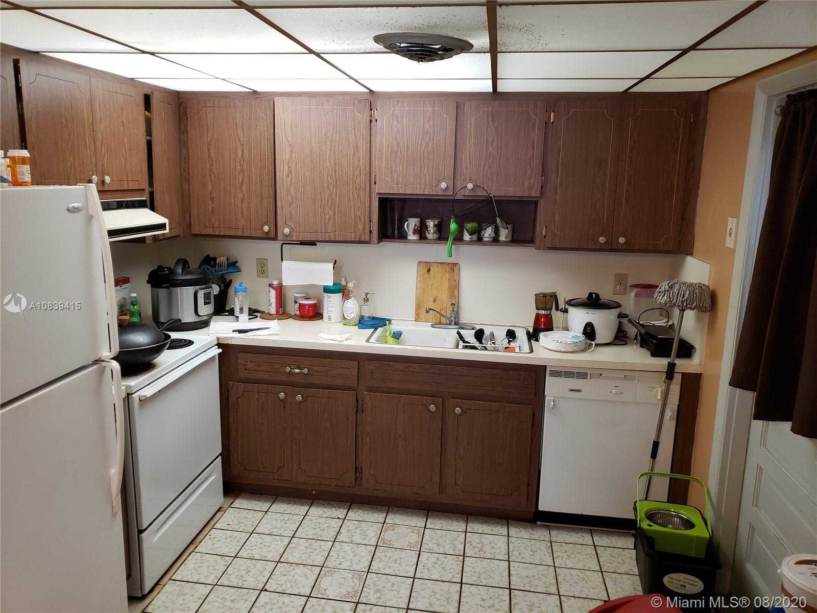 Small Image of 2247 TAYLOR ST #8, Hollywood Number 15