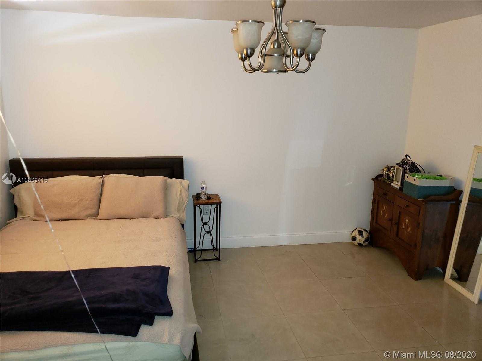 Small Image of 2247 TAYLOR ST #8, Hollywood Number 8