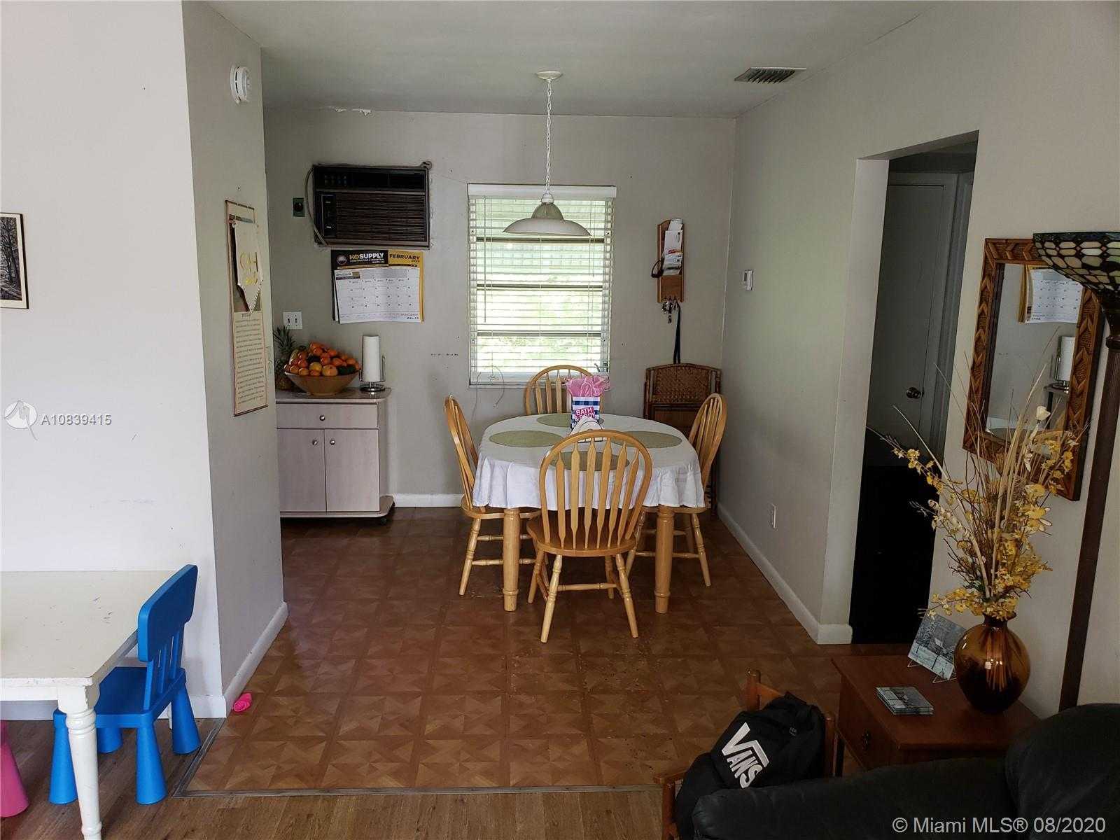 Small Image of 2247 TAYLOR ST #8, Hollywood Number 9