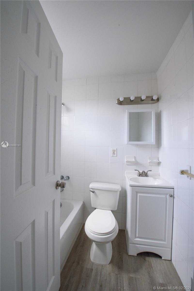 Small Image of 322 SOUTH WEST 17TH AVE #8, Miami Number 13