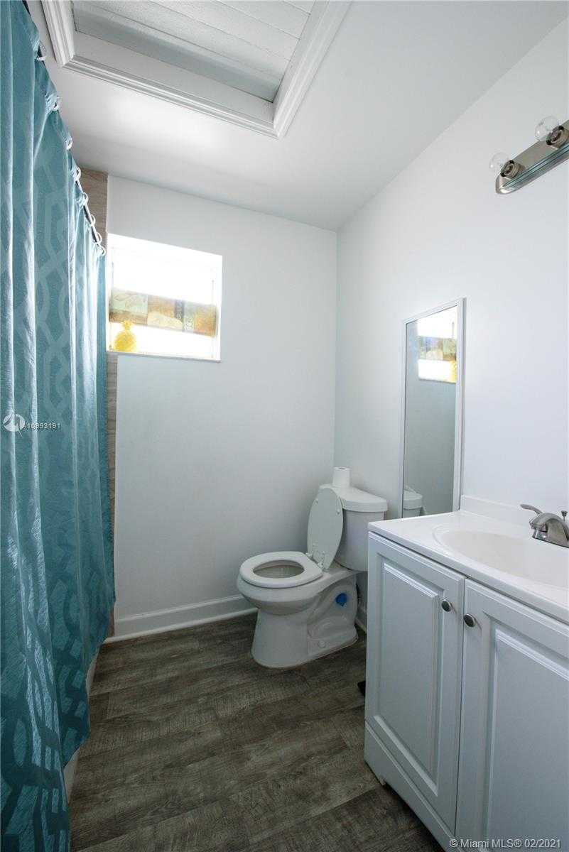 Small Image of 322 SOUTH WEST 17TH AVE #8, Miami Number 17