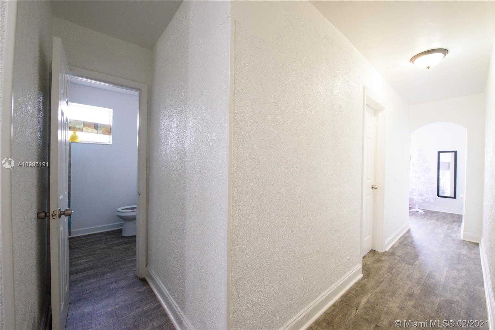 Small Image of 322 SOUTH WEST 17TH AVE #8, Miami Number 18