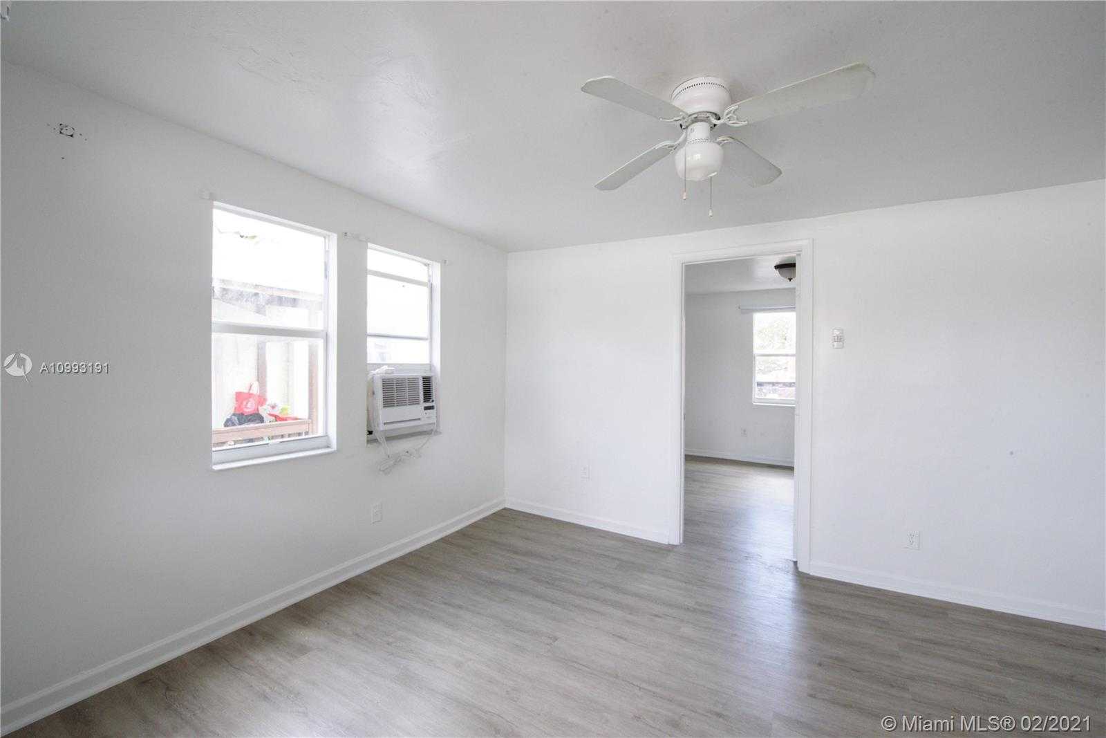 Small Image of 322 SOUTH WEST 17TH AVE #8, Miami Number 6