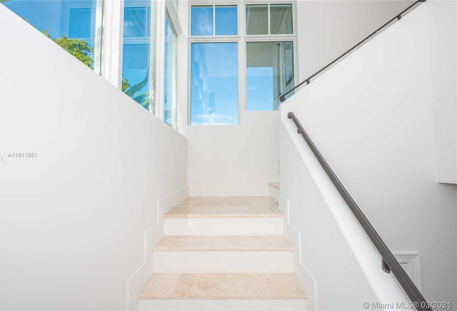 Small Image of 3400 PONCE DE LEON BLVD #3, Coral Gables Number 13