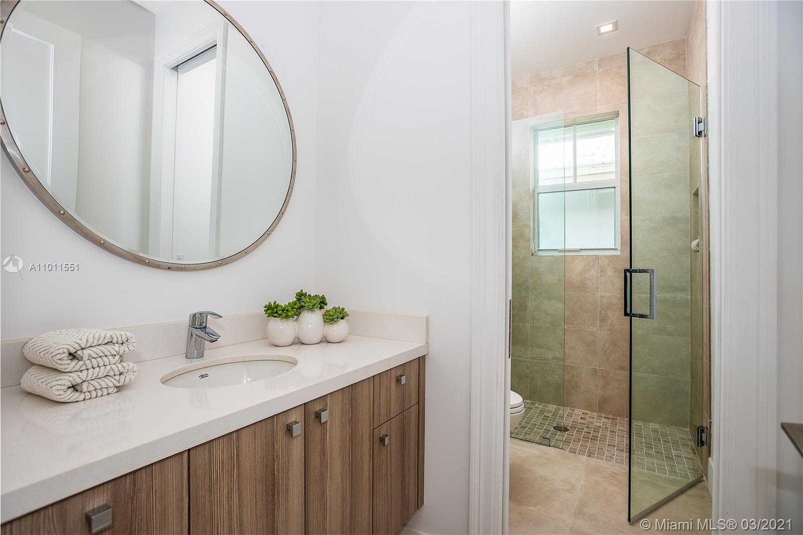 Small Image of 3400 PONCE DE LEON BLVD #3, Coral Gables Number 19