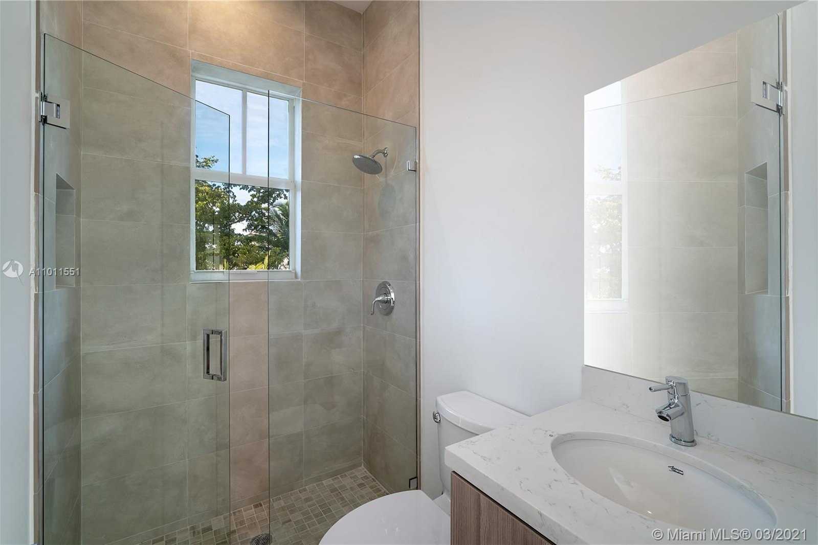 Small Image of 3400 PONCE DE LEON BLVD #3, Coral Gables Number 26